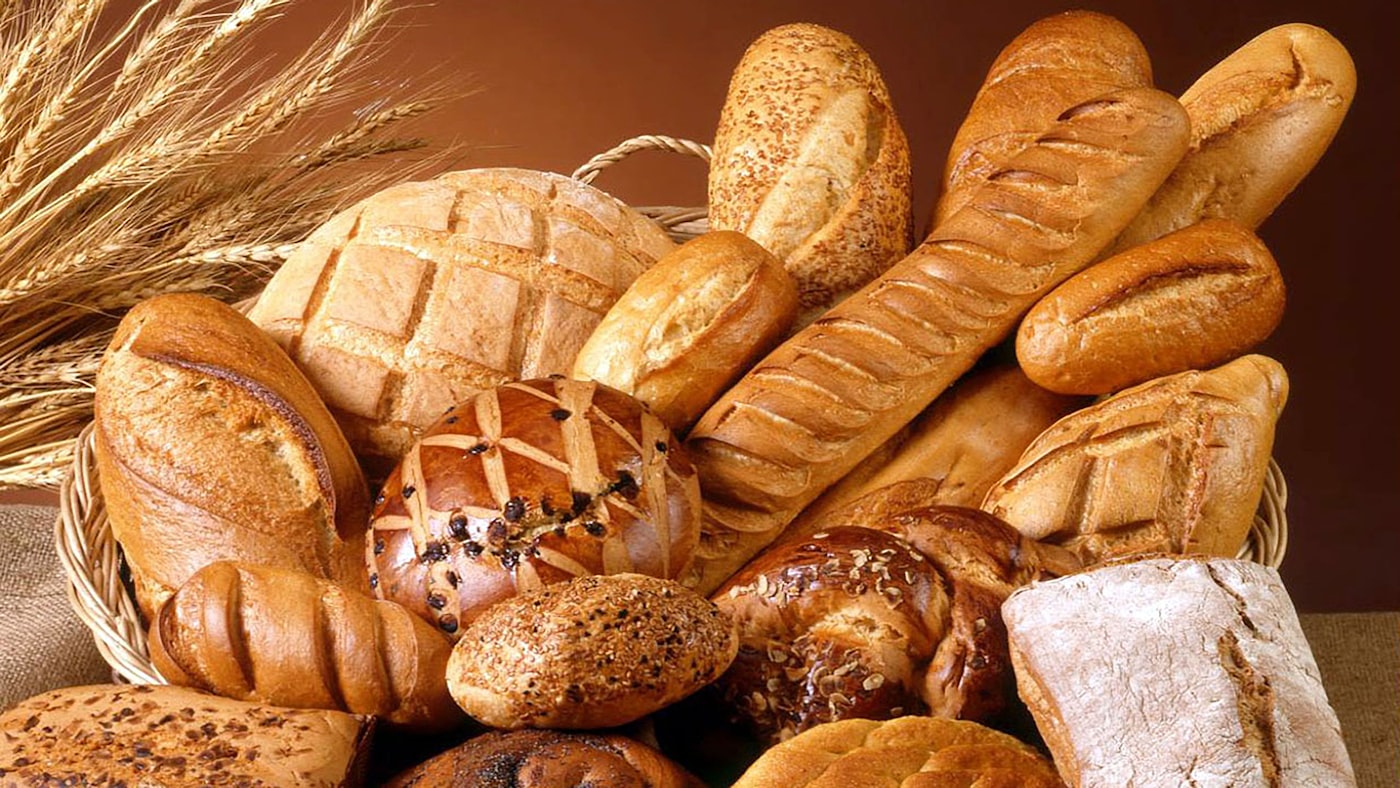 Croissant breakfast